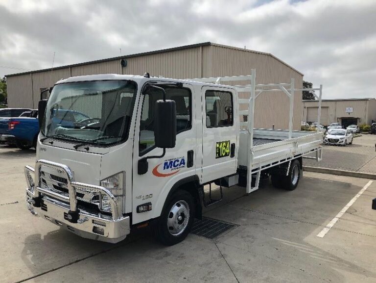 Isuzu NPR 65/45-90 2WD Dual Cab Truck
